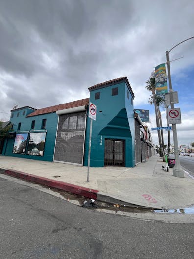 Bright Creative Content Studio on Melrose Ave - Image 3