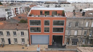 Location bureau individuel avec acc�s aux communs, dans un immeuble d'architecte coeur des Chartrons � Bordeaux - 30M2 - Image 2