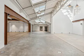 Event Showroom & Boutique near le Marais & Bastille - Image 4
