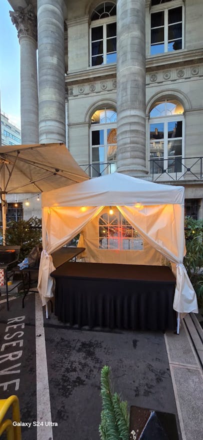 Tente Pop-up 4m2 sur terrasse �ph�m�re d'hiver - Image 1