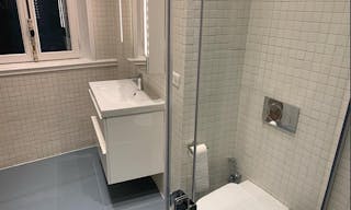 Showroom 75116 Paris - Image 12