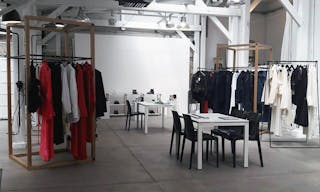 Showroom in Folie-M�ricourt - Image 29