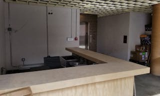 Beautiful Bar Open To New Tenants - Image 7