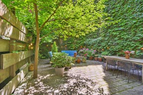 West Village Garden Oasis - Image 8