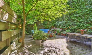 West Village Garden Oasis - Image 8