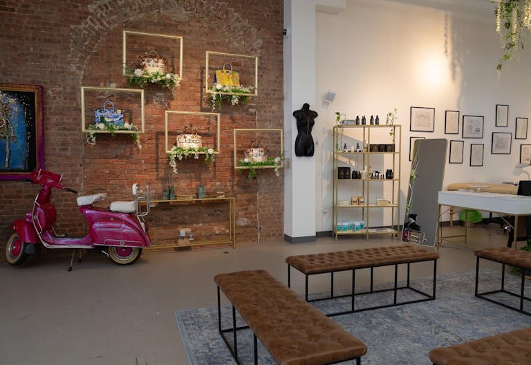 Retail venue on Bowery - Image 3
