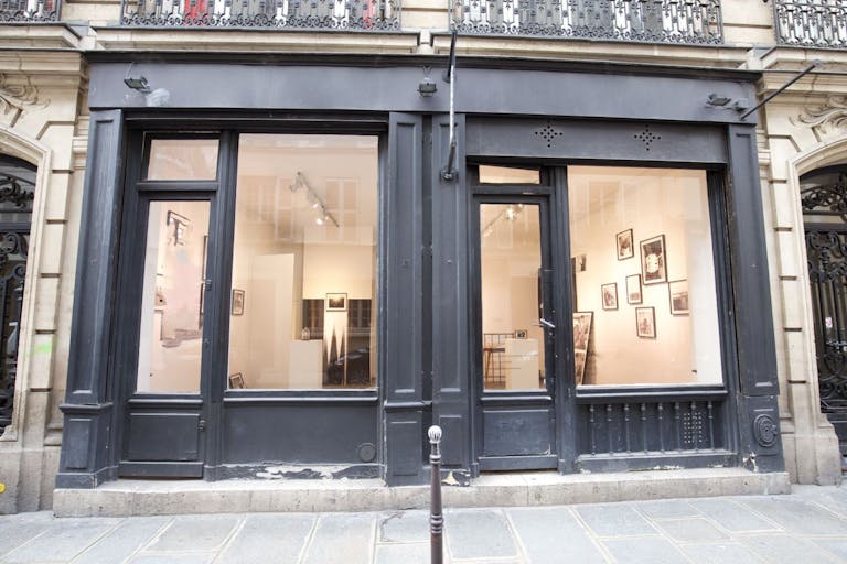 Classic Showroom in Le Marais - Image 0