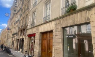 AU COEUR DE L'ILE SAINT LOUIS - Image 1