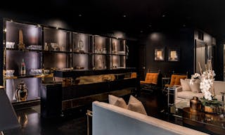 Classically Elegant Soho Duplex - Image 8