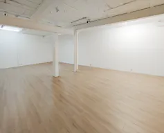 Galerie d'art lumineuse située en bordure du Marais face à Merci - Image 8
