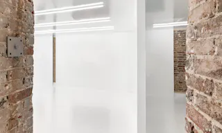 Galerie au cœur du Haut-Marais – Showroom & Pop-Up Premium - Image 5
