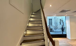 Pop-up store angle en plein coeur du Marais - Image 5