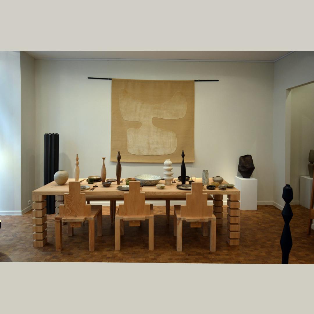 Modern 37 sqm Gallery and Showroom in Le Marais