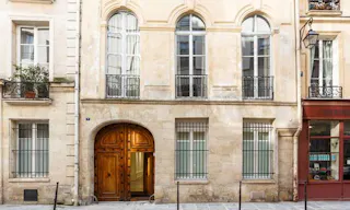 Opening Soon Gallery – 230 m² ERP sous verrière – Haut-Marais - Image 0