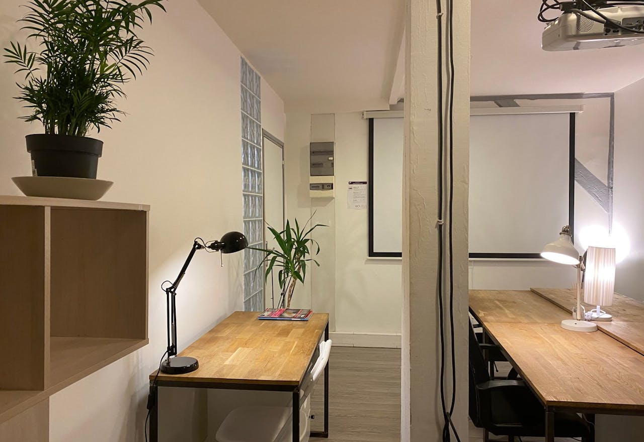 Bureau de 6 postes - Image 0