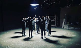 D�cor/Lieu de tournage: Entrep�t - Image 3