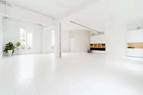 Atypical Space in Sentier Montorgueil - Image 0