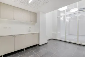 Unique Space near Parc Monceau - Image 13