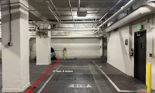 Sunny Historic Creative Loft - Image 9