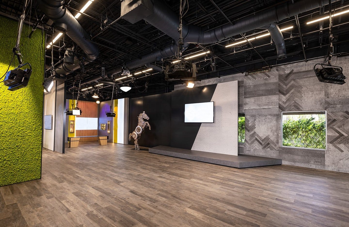 High-End Versatile Private Studio in Hollywood, Florida