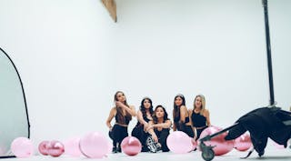 Warehouse Style Cyc Wall Studio - Image 12