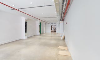 Vast Chelsea Retail Boutique - Image 2