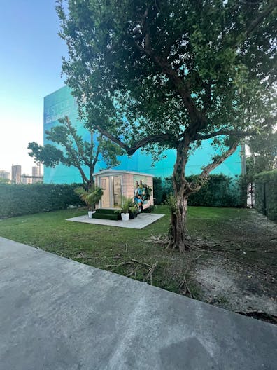 Tiny House Vibes with Miami Style  *Art Basel* - Image 4