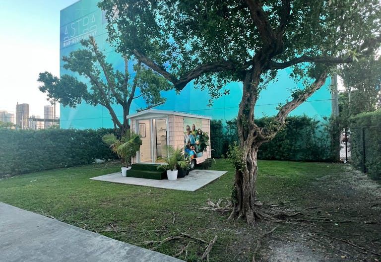 Tiny House Vibes with Miami Style *Art Basel* - Image 4