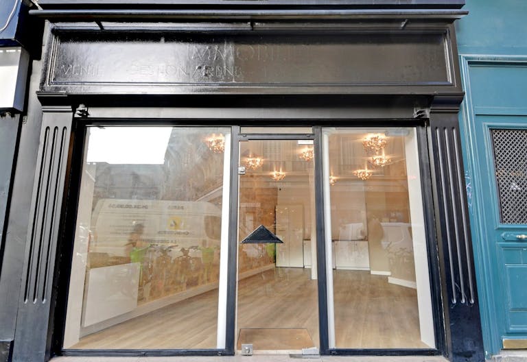 Boutique For Rent Rue Saint-Honor� - Ideal Pop-Up Store / Art Exhibition - Image 3