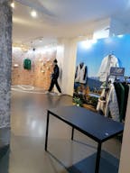 Creative Le Marais Retail Space - Image 1
