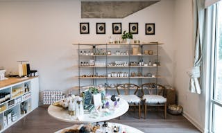 Unique Space in Trendy St. Elmo District - Image 13