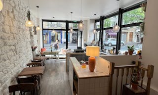 Charmant petit caf� au coeur du 9�me arrondissement - Image 0