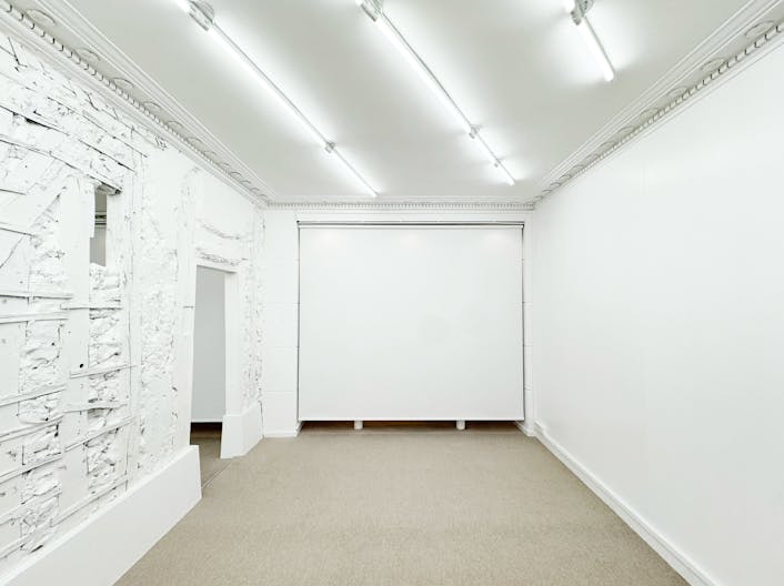 Galerie A PART - au coeur du 10ème arrondissement - Image 1