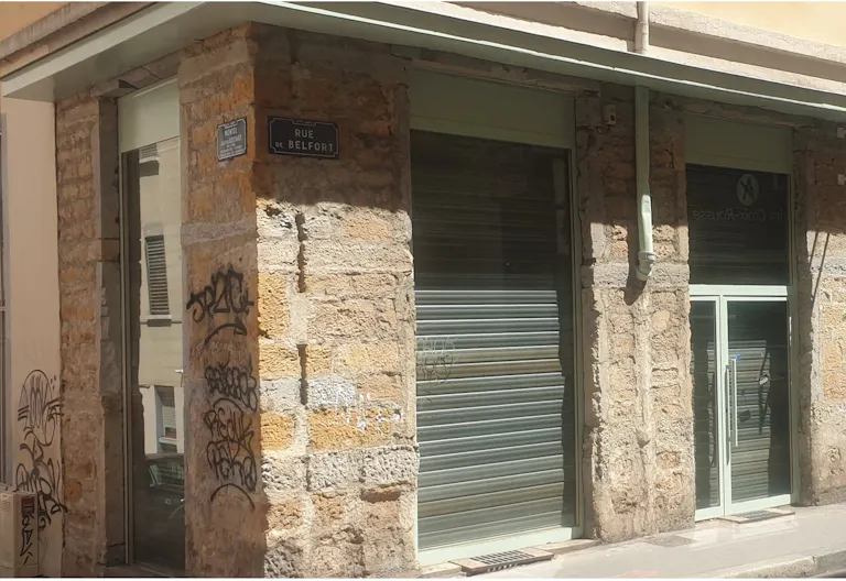 Boutique Lyon Coeur plateau de la Croix Rousse 150m2 avec logement ! - Image 1