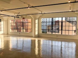 Bright studio in DTLA - Image 6