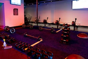 Private Gym in Woodland Hills - Image 8