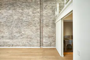 Flexible Showroom in East Village - Image 19