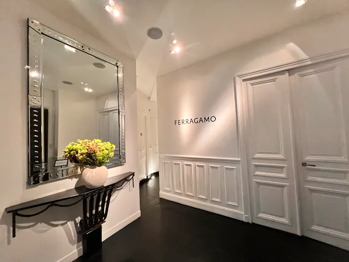 Luxury Loft Paris 8th – Showroom & Fashion Week Venue, Champs-Élysées - Image 4