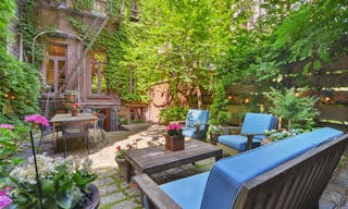 West Village Garden Oasis - Image 2