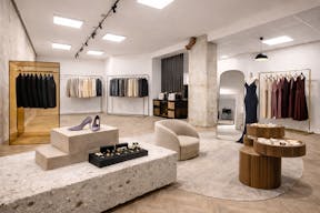 La Salle Rachel - Image 2