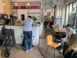 RESTAURANT EQUIPE EN PLEIN COEUR DU 11 EME - Image 3
