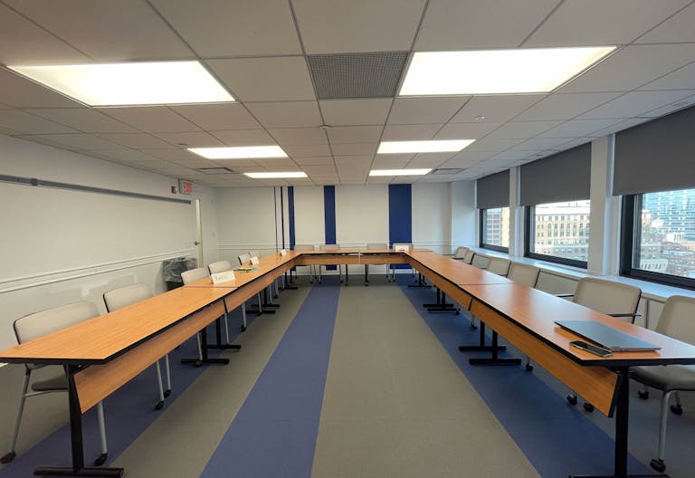 Medium size meeting room - Image 2