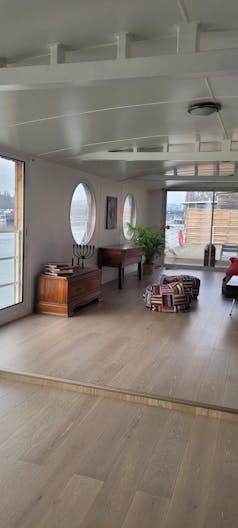 P�niche �venementielle disposant d'un espace extr�mement lumineux et d'une terrasse de 30m� - Image 3