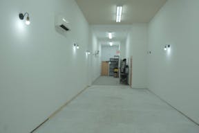 Massive Pop Up | Event | Studio | Art Gallery Space | Rooftop & Storage Area - 3800 Sq Ft plus Parking | AV & Stage Equipment - Image 2