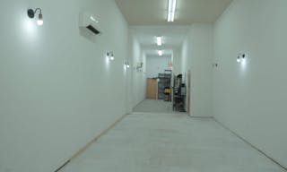 Massive Pop Up | Event | Studio | Art Gallery Space | Rooftop & Storage Area - 3800 Sq Ft plus Parking | AV & Stage Equipment - Image 2