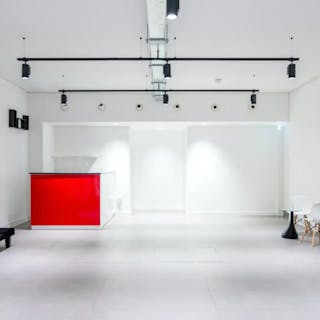 Gallery Space in Shoreditch - Image 6