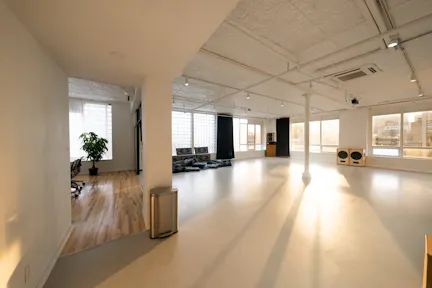 Studio With Amazing Views near Dimes Square - Image 0