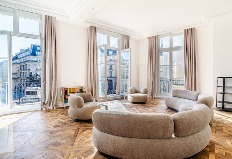 Showroom Place des Victoires Paris - Fashion week and private events - Image 2