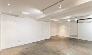 Exclusive Townhouse Rental in the Heart of London - Image 4