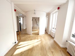 Showroom on famous rue Saint Honoré - Place Vendôme - Image 1